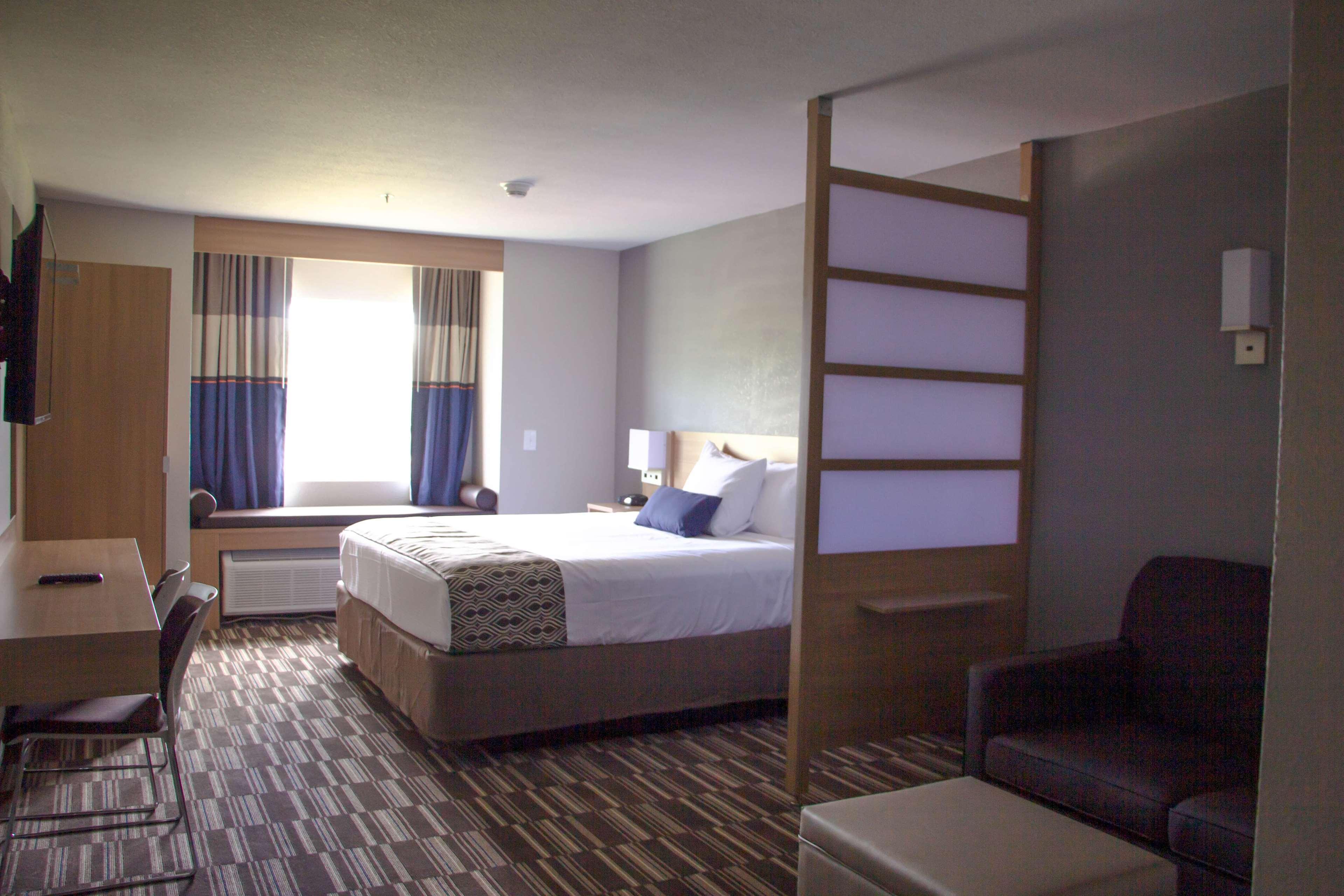 Microtel Inn & Suites By Wyndham Camp Lejeune/Jacksonville Eksteriør bilde